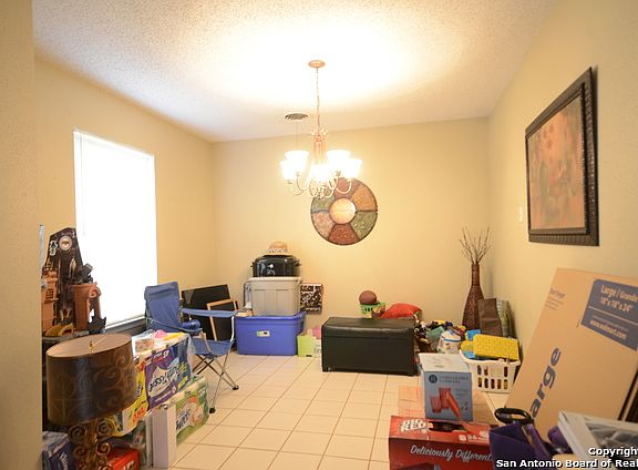 3rd image of 4407 Trailwood Dr