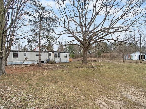 2nd image of 8271 40th St
