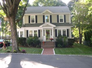68 Hoy Ter, Milton, MA 02186