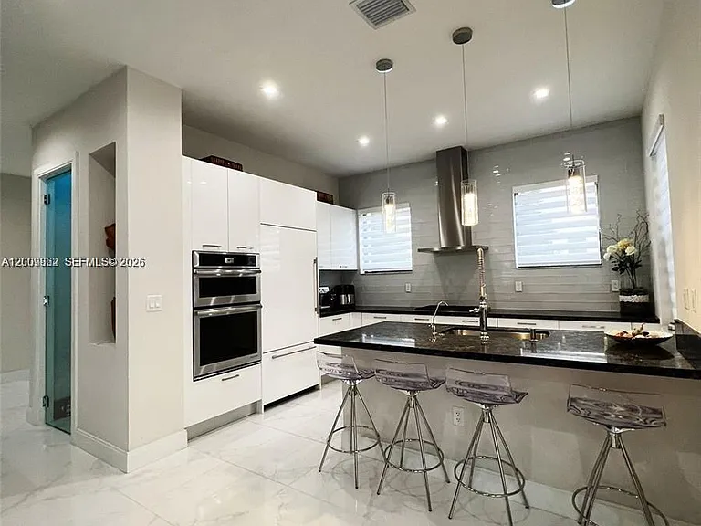 8253 NW 47th Ln — Photo 3