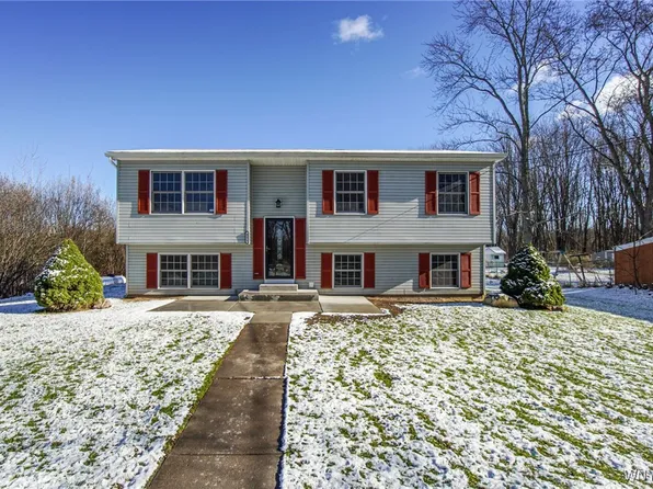 4275 Purdy Rd, Lockport, NY 14094