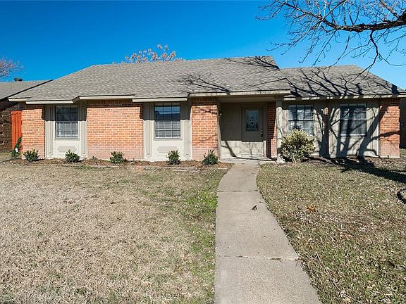 2nd image of 705 Camilla Ln