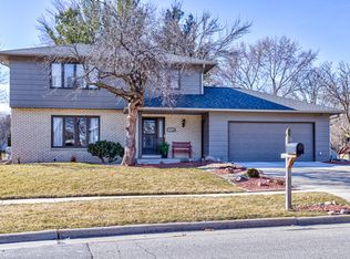 2137 Prairie Vw E, Ames, IA 50010