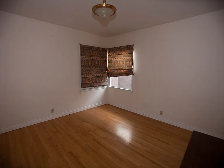 404 E Orange St — Photo 15