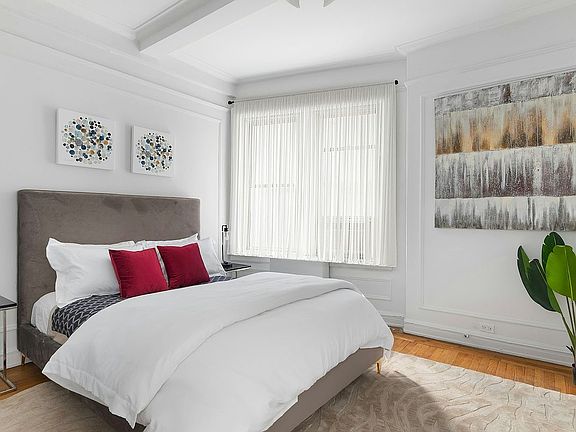 5th image of 17 E 84th St APT 1A