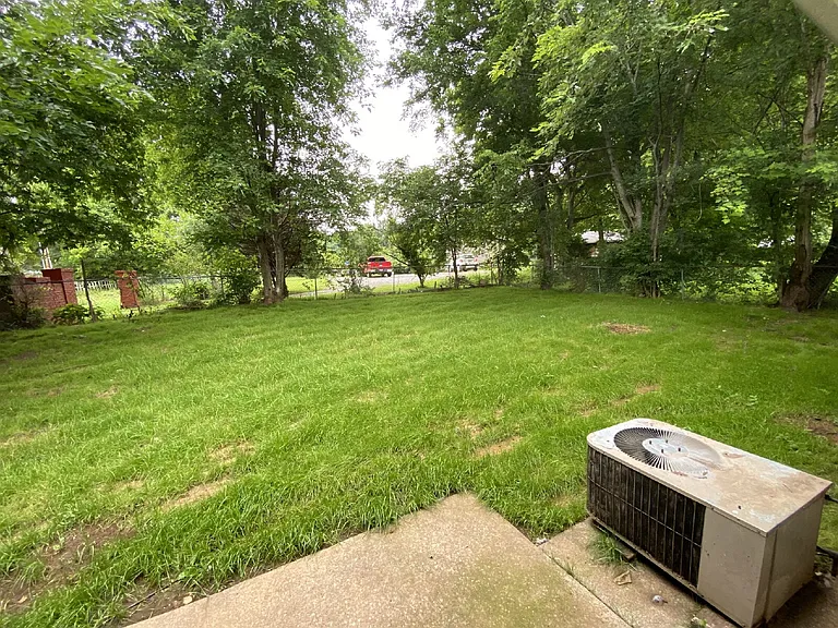 109 Gail St — Photo 11