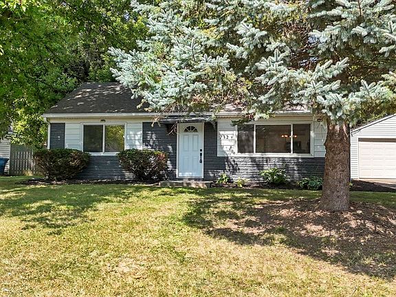 5th image of 732 Brookdale Dr