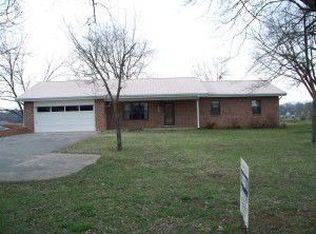 1404 S Cleveland St, Danville, AR 72833