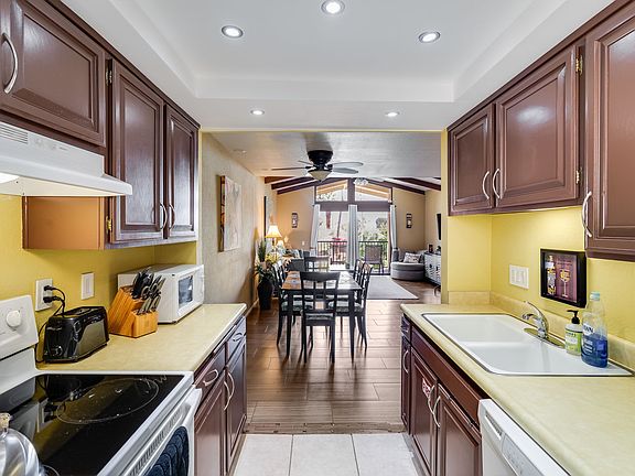 5th image of 1411 N Sunrise Way #18A