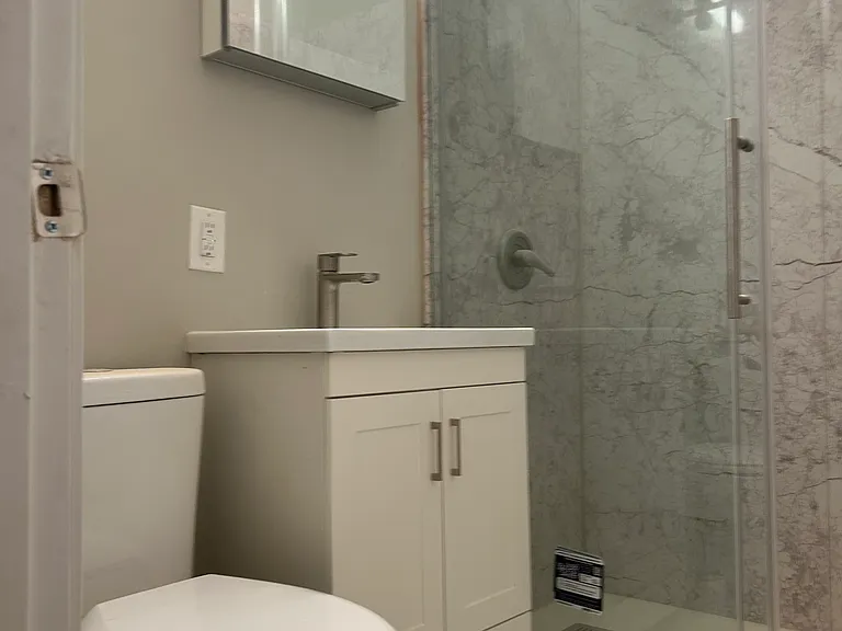 1623 Quarrier St #A — Photo 11