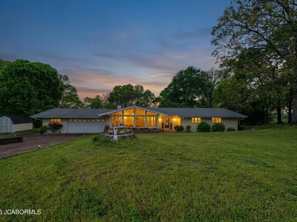 12 Avery Dr, Kaiser, MO 65047