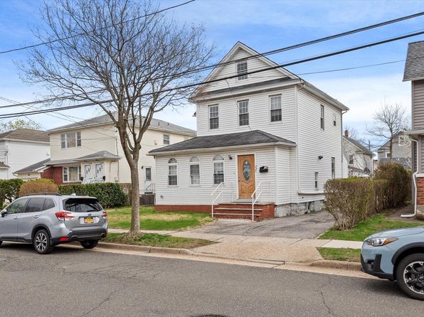 223 Jackson Avenue, Mineola, NY 11501