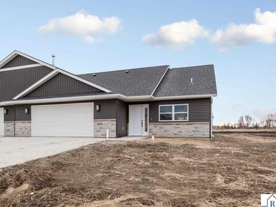 202 Connie Ln E, Eagle Lake, MN, 56024