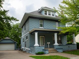 215 Lake St, Mount Horeb, WI 53572