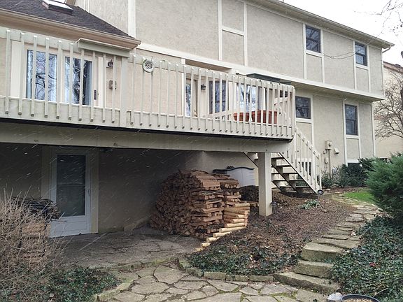 3rd image of 5682 Whitecraigs Ct