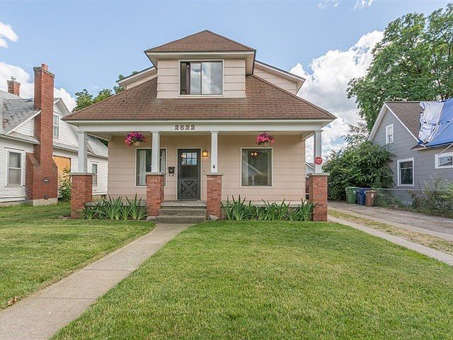 1st image of 2522 E Diamond Ave