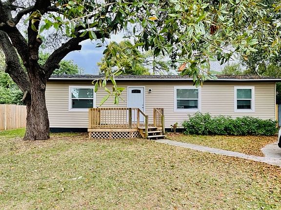 2nd image of 238 Colony Dr