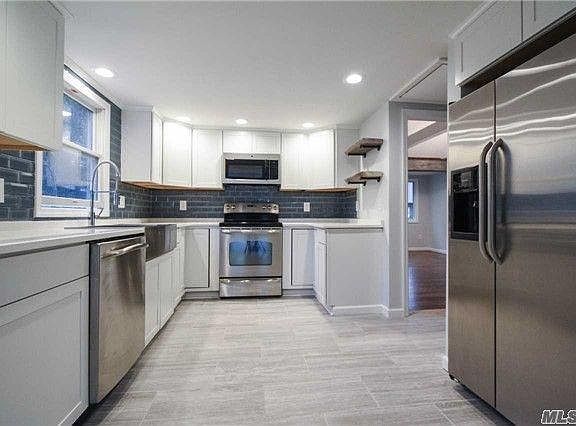 4th image of 129 Mulford St