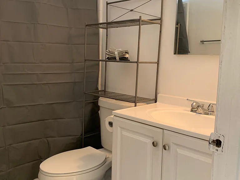 4137 Chevy Chase Dr — Photo 15