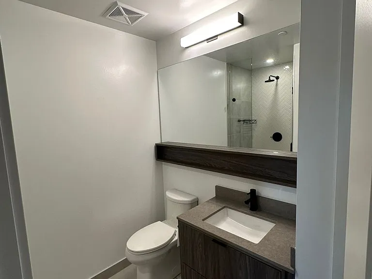 8888 Yonge St #326 — Photo 11