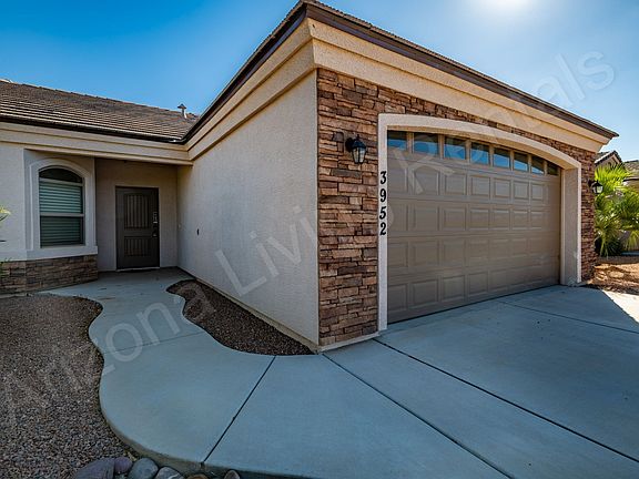 4th image of 3952 E McVicar Ave