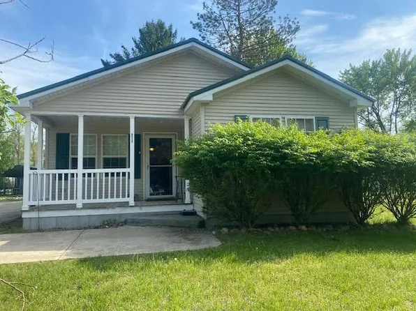 9512 E Madison Rd, Saint Helen, MI 48656