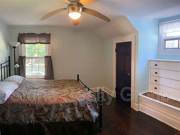 4th image of 211 Adams Blvd