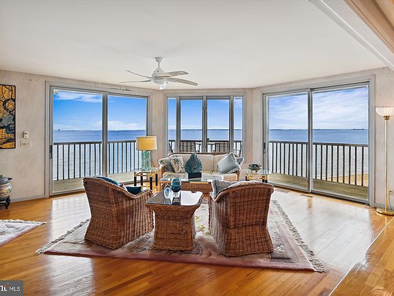 2nd image of 2185 Chesapeake Harbour Dr