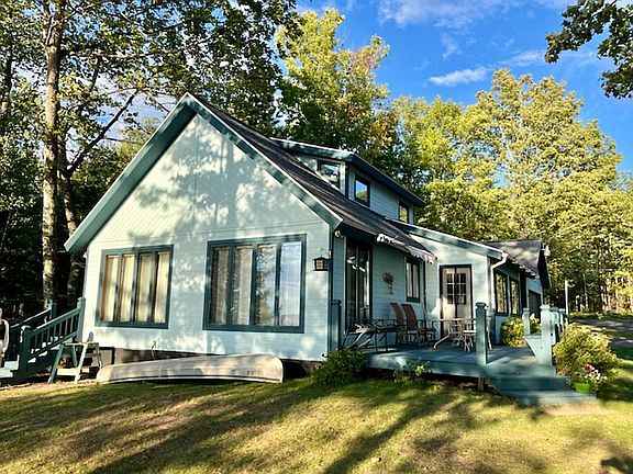 Red Oak Evening Shadows 