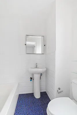 Rented by Compass | media 33