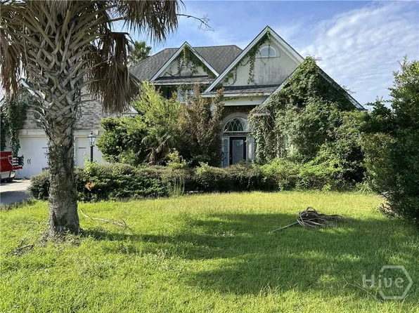 19 Club House Drive, Savannah, GA 31411