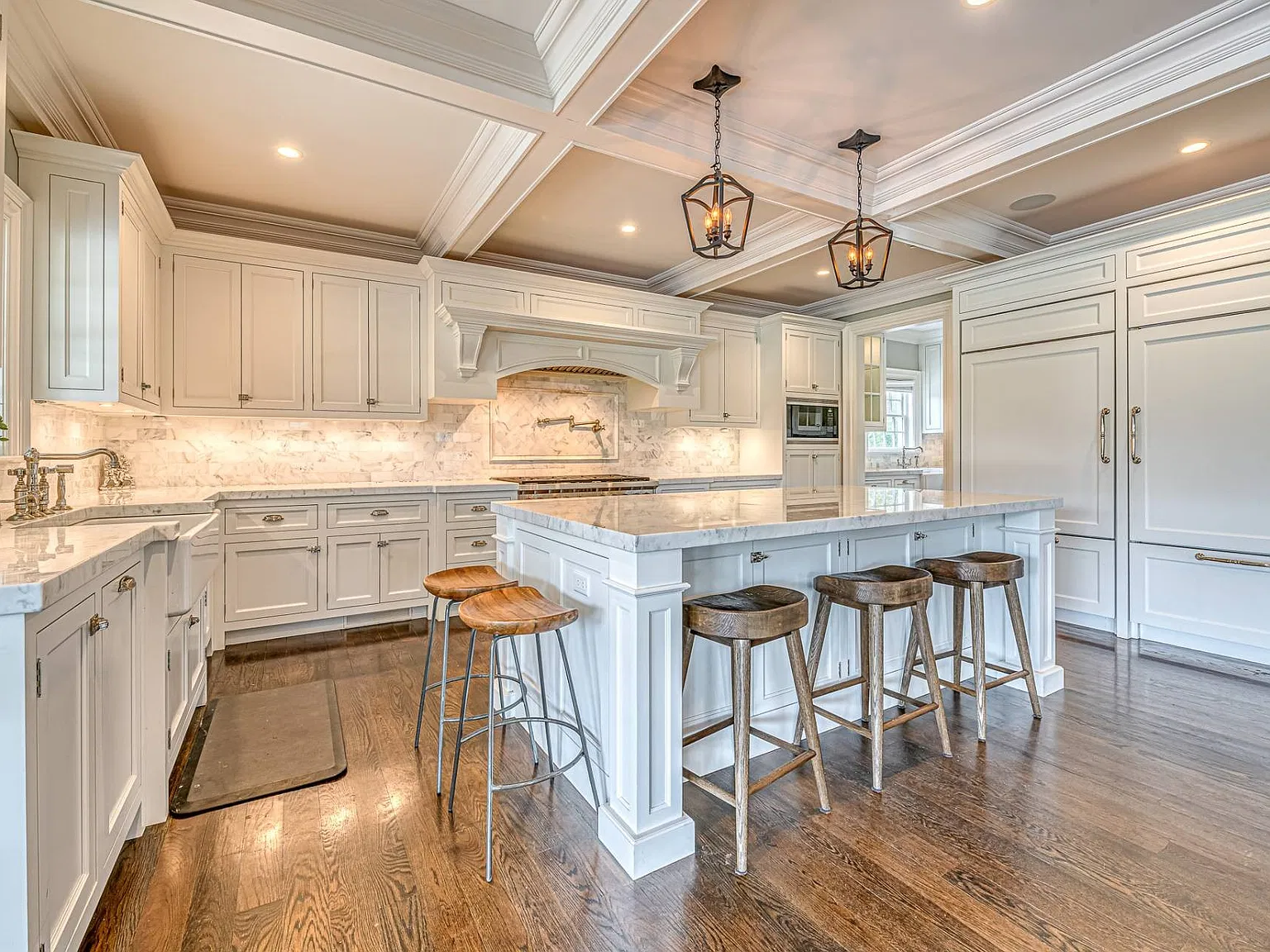 Southampton 7 Bedroom Hamptons Retreat with Pool & Tennis — Photo 2