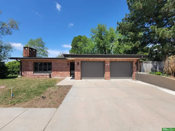1010 10th St, Henderson, NE 68371