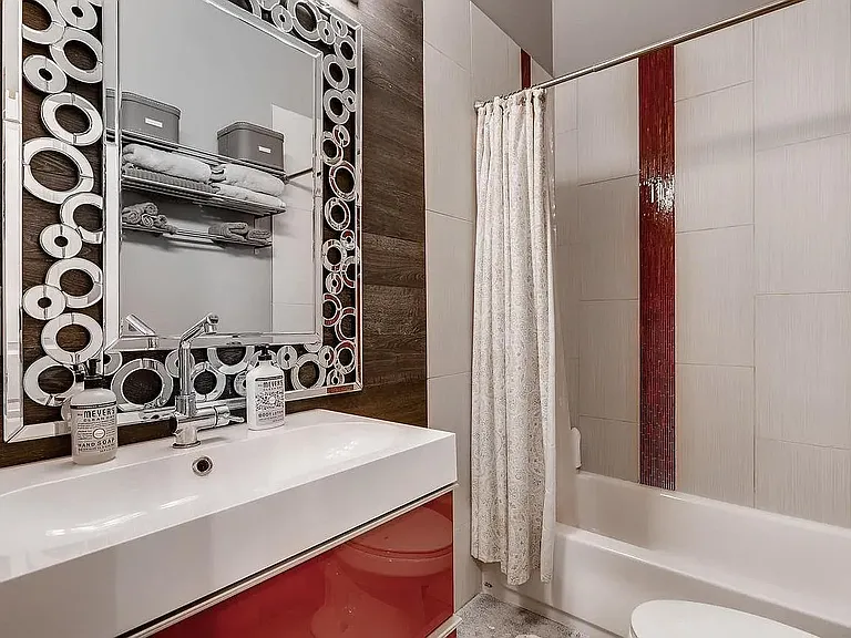 3248 N Williams St — Photo 13