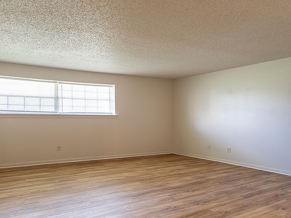 4th image of 4020 N Meridian Ave #A30