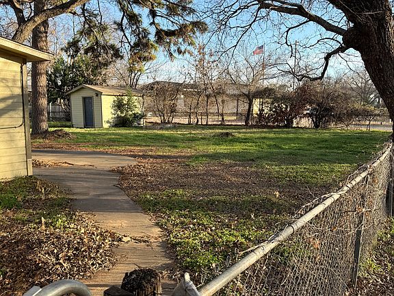 2nd image of 5619 Watters Pl