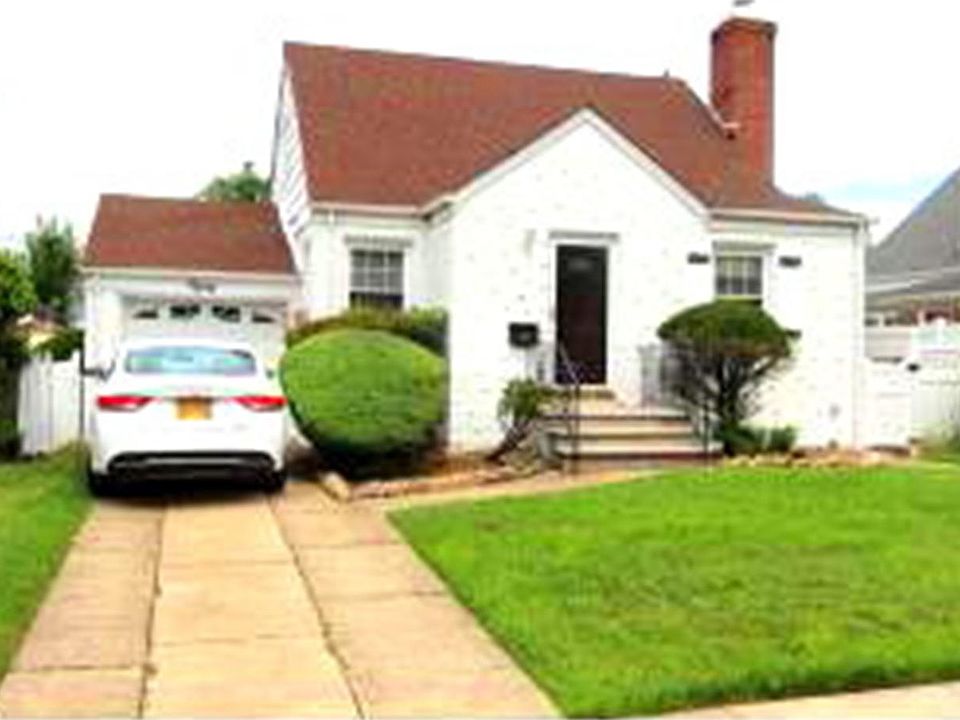 1st image of 80 Kingston St