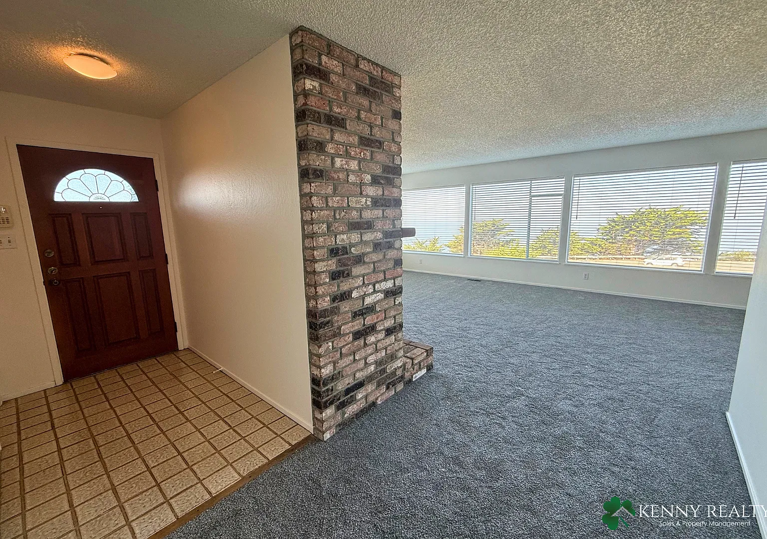 Remodeled 3BR/3BA Ocean-View Home on a Cul-de-Sac in Pacifica — Photo 3