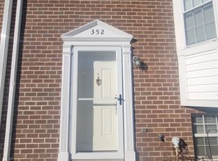 352 Rambling Ridge Ct, Pasadena, MD 21122