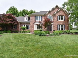 7N785 Columbine E, St Charles, IL 60175