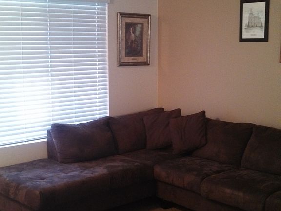 3rd image of 5465 N Ardennes Way