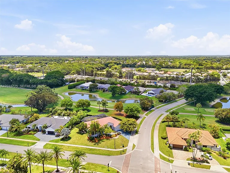 11008 Boca Woods Ln — Photo 53