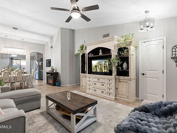 4th image of 3510 E HAMPTON Avenue #41