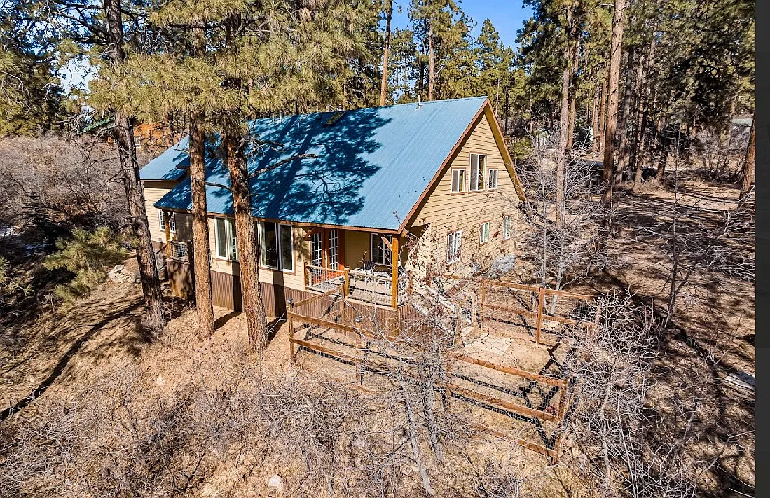 700 Blue Ridge Dr — Photo 1