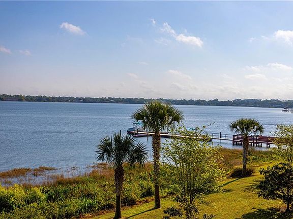 3rd image of 4177 N Orange Blossom Trl Unit 303