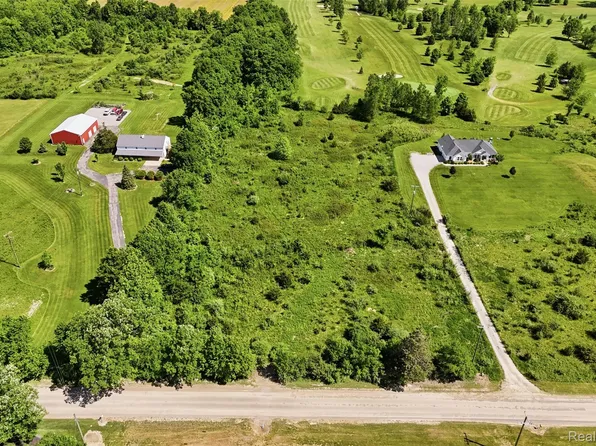 9058 Willow Rd, Saline, MI 48176