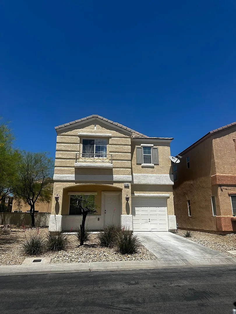 3 Bedroom Home in the SW! — Photo 2