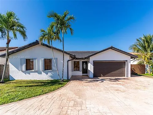 10290 SW 145th Pl Photo 1