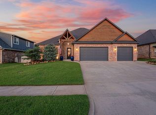3213 Timber Shadows Dr, Norman, OK 73069