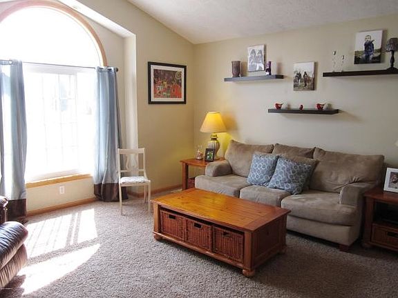 4th image of 7583 Alycia Dr